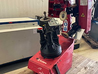 Butler 1050 banden de-en montageapparaat - afbeelding 2 van  8