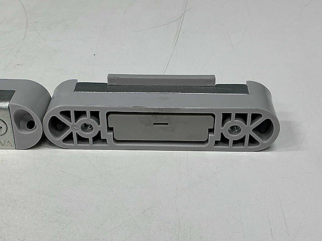 Buva - midline - sp42 - sluitkom (100x) - afbeelding 6 van  10