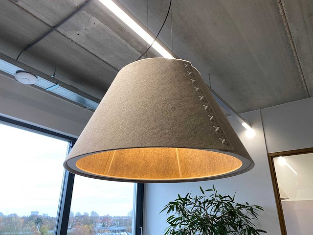 Buzzispace buzzishade - akoestische design hanglamp ø74 - grijs - afbeelding 1 van  15