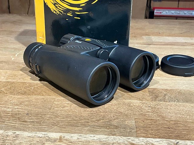 Bynolyt shark 8x42 waterbestendige verrekijker - afbeelding 2 van  5
