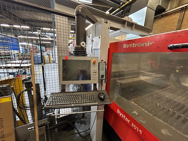 Bystronic - 2009 - bystar 3015 + bytrans 3015 - lasersnijmachine + laad- en ontlaadinrichting - afbeelding 21 van  63