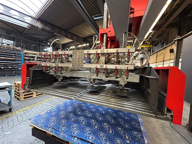 Bystronic - 2009 - bystar 3015 + bytrans 3015 - lasersnijmachine + laad- en ontlaadinrichting - afbeelding 50 van  63