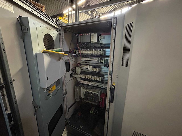 Bystronic - 2009 - bystar 3015 lasersnijmachine + bytrans 3015 - laad- en ontlaadinrichting - afbeelding 40 van  63