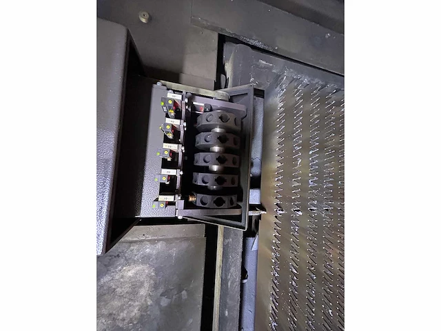 Bystronic - 2015 - bysprint fiber 4020 - lasersnijmachine - afbeelding 36 van  44
