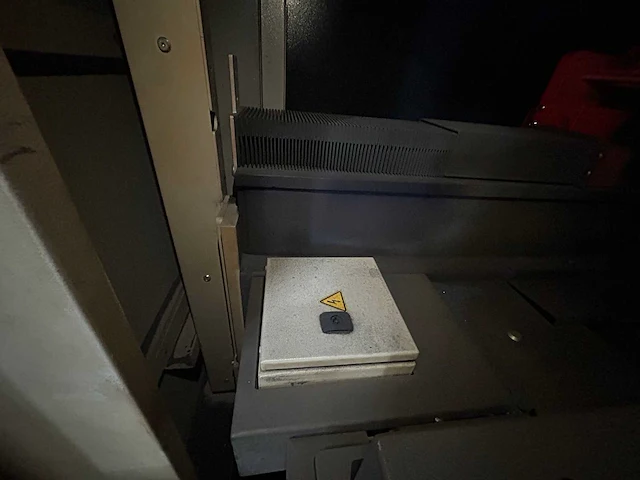 Bystronic - 2015 - bysprint fiber 4020 - lasersnijmachine - afbeelding 43 van  44