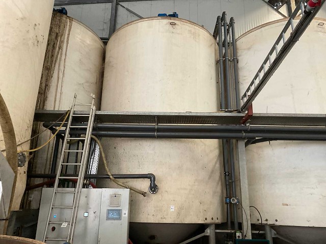 (c) 2012 m.i.p. verticale opslagtank - afbeelding 2 van  5