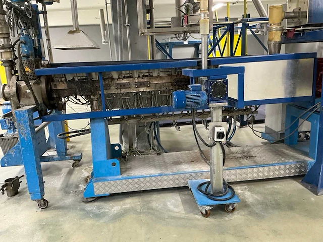 (c) 2012 tsa industriale fhte43.60 ultra high speed extruder compounder - afbeelding 23 van  28