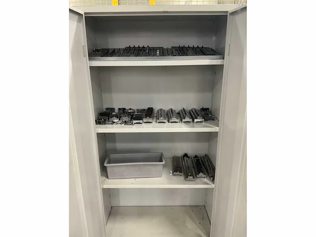 (c) 2013 bibo fca 93n automatische pons / afkortsnijmachine - afbeelding 10 van  10