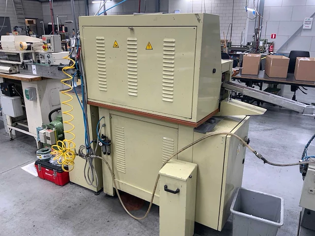 (c) 2013 bibo fca 93n automatische pons / afkortsnijmachine - afbeelding 9 van  10