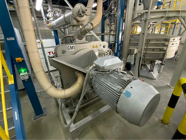 (c) 2018 gotic gsm 630 va stainless steel cryogenic pinn mill - afbeelding 10 van  15
