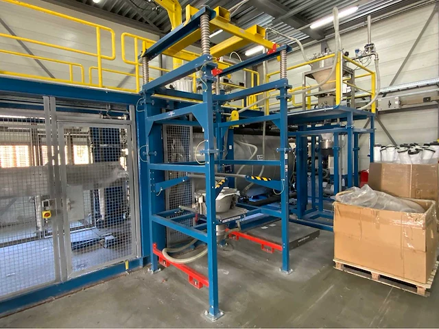 (c) 2019 j. engelsmann ag bigbag lg egst-aufsetz filling station - afbeelding 1 van  13