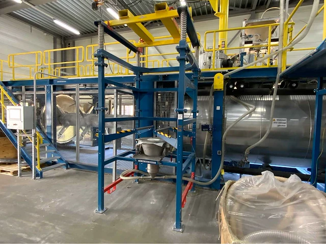 (c) 2019 j. engelsmann ag bigbag lg egst-aufsetz filling station - afbeelding 6 van  13