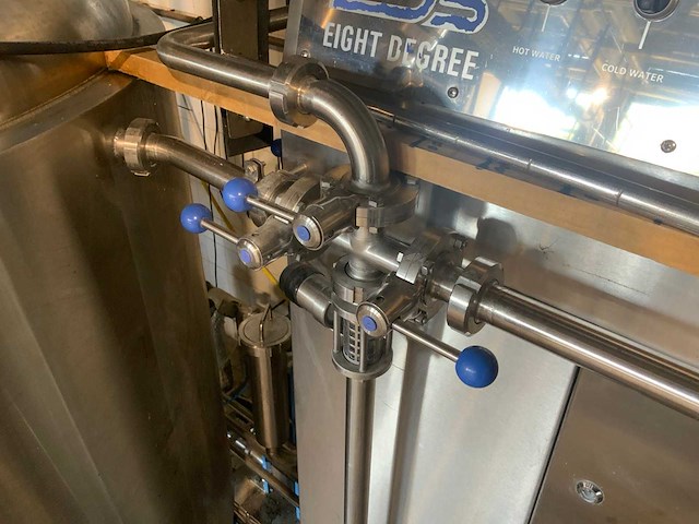 (c) 2022 svoboda v2/1000 brouwerij installatie - afbeelding 1 van  7