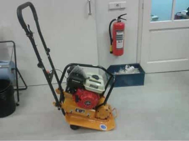 C-60 - trilplaat - 2025 - afbeelding 1 van  3