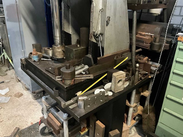 C-frame persmachine - afbeelding 7 van  17