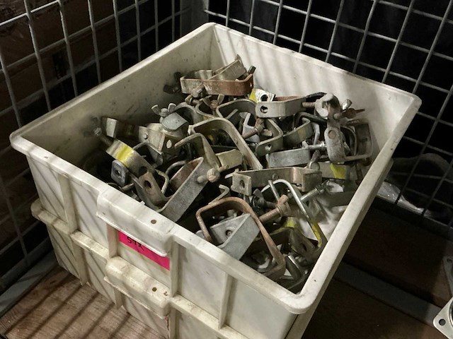C-haken, zwenkwielen en bevestigingsmaterialen - afbeelding 4 van  8