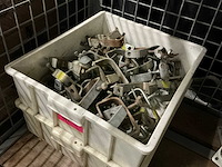 C-haken, zwenkwielen en bevestigingsmaterialen - afbeelding 4 van  8