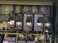 (c) invertek optidrive centrale frequentie regelkast - afbeelding 3 van  4