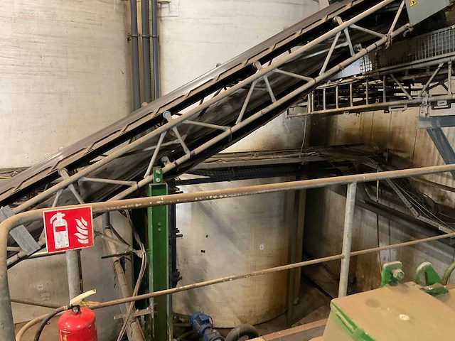 (c) verticale opslagtank (601) - afbeelding 2 van  4