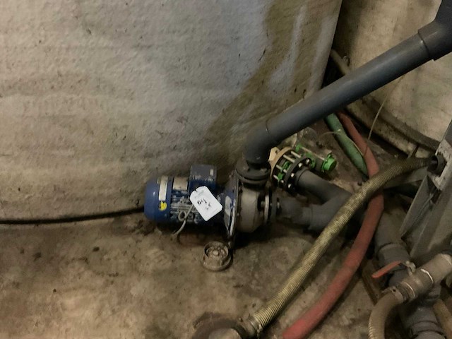 (c) verticale opslagtank (604) - afbeelding 6 van  7