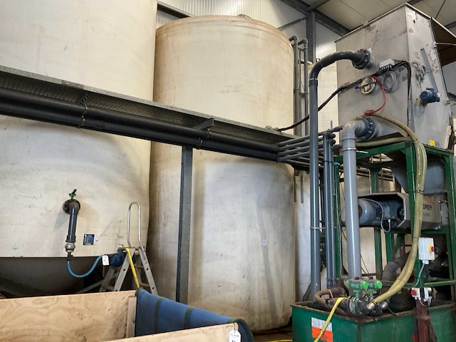 (c) verticale opslagtank (801) - afbeelding 2 van  5