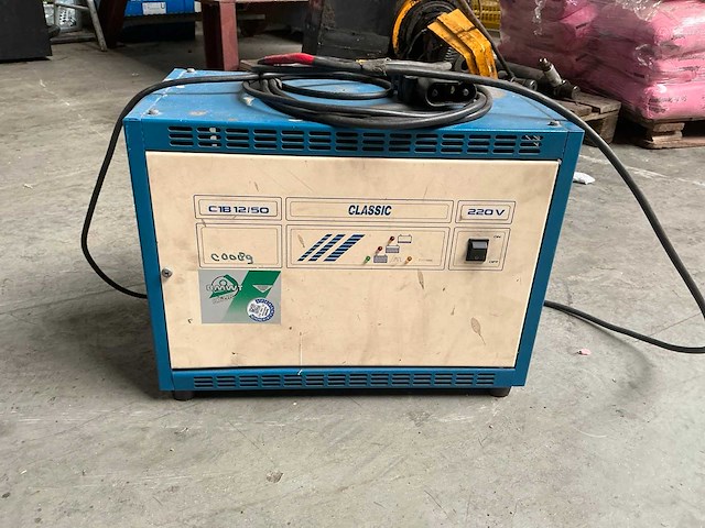 C1b12/50 acculader - afbeelding 2 van  5