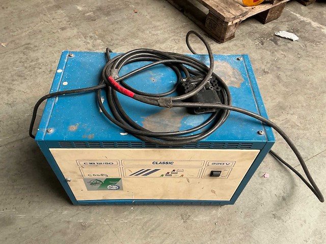 C1b12/50 acculader - afbeelding 3 van  5