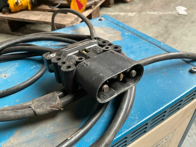 C1b12/50 acculader - afbeelding 4 van  5