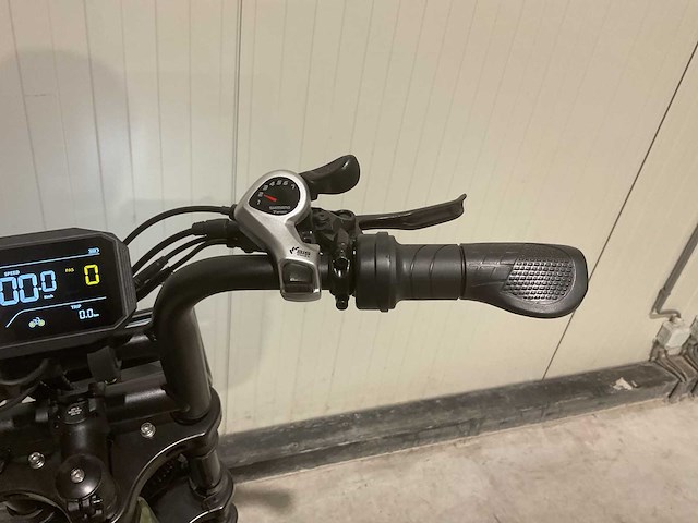 C28 groen elektrische fiets - afbeelding 38 van  50