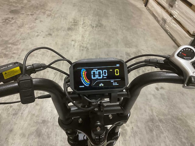 C28 groen elektrische fiets - afbeelding 2 van  10