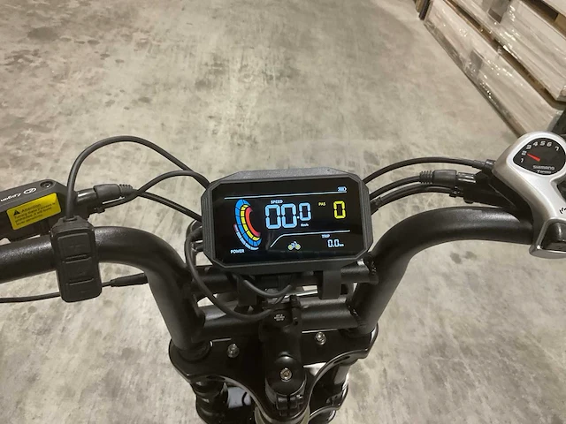 C28 groen elektrische fiets - afbeelding 11 van  24