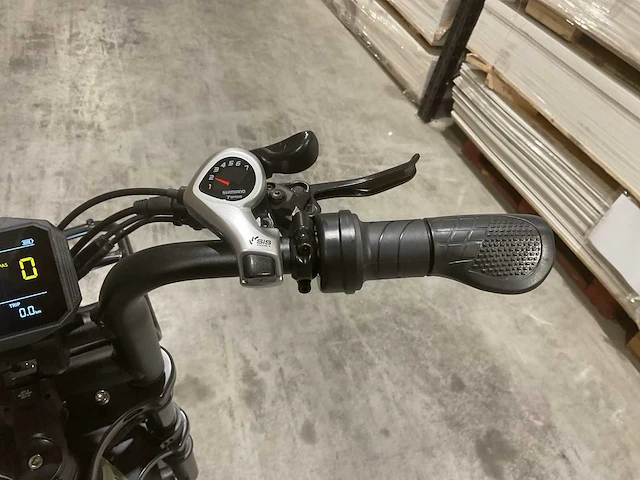 C28 groen elektrische fiets - afbeelding 12 van  24