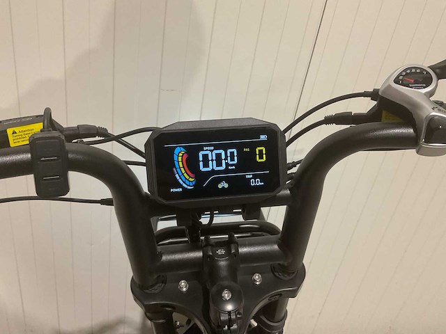 C28 paars elektrische fiets - afbeelding 33 van  49