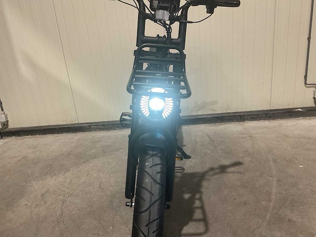 C28 paars elektrische fiets - afbeelding 42 van  49