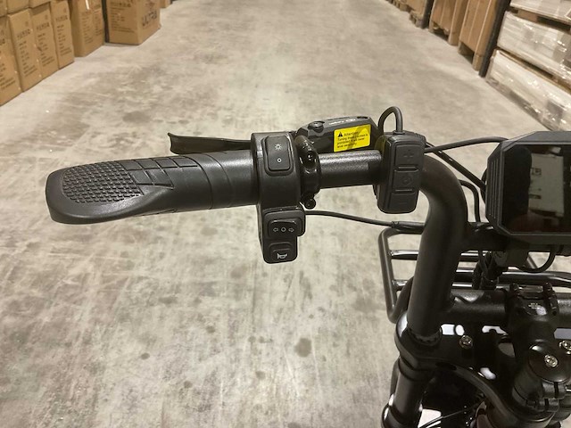 C28 paars elektrische fiets - afbeelding 3 van  22
