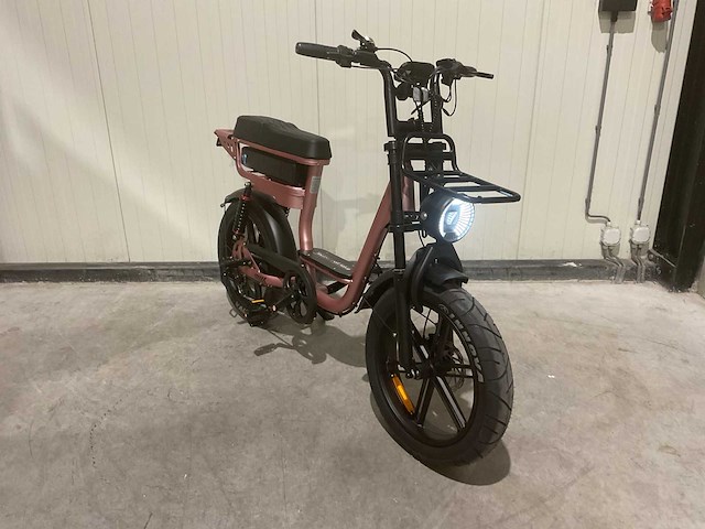 C28 roze elektrische fiets - afbeelding 49 van  53