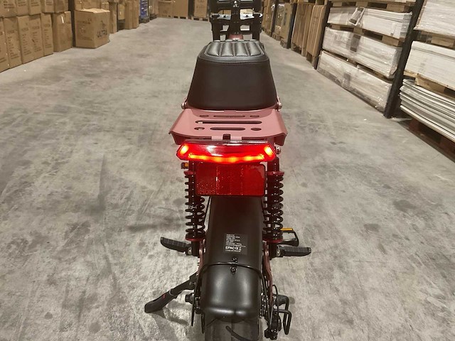 C28 roze elektrische fiets - afbeelding 1 van  11