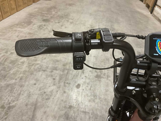 C28 roze elektrische fiets - afbeelding 11 van  23