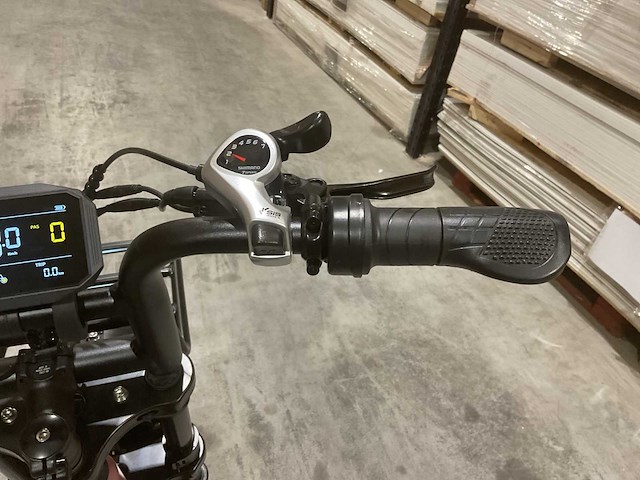 C28 roze elektrische fiets - afbeelding 5 van  23