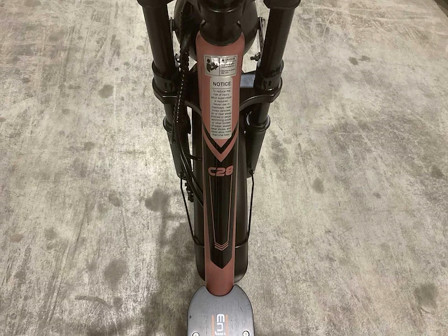 C28 roze elektrische fiets - afbeelding 6 van  23