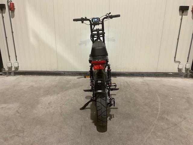 C28 zwart elektrische fiets - afbeelding 37 van  57
