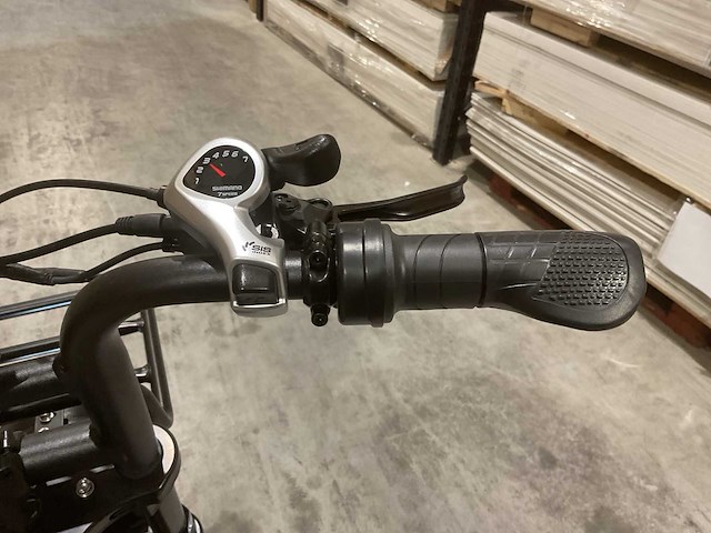 C28 zwart elektrische fiets - afbeelding 4 van  25