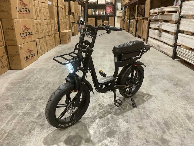 C28 zwart elektrische fiets - afbeelding 1 van  25