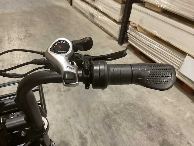 C28 zwart elektrische fiets - afbeelding 4 van  25