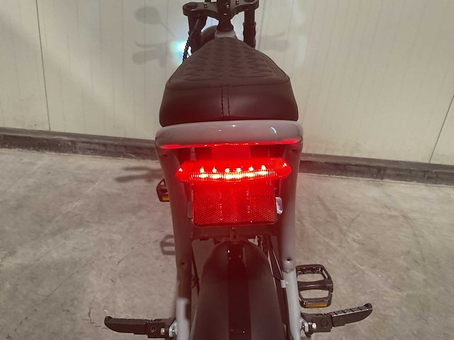 C80 mini nardo grey elektrische fiets - afbeelding 46 van  59