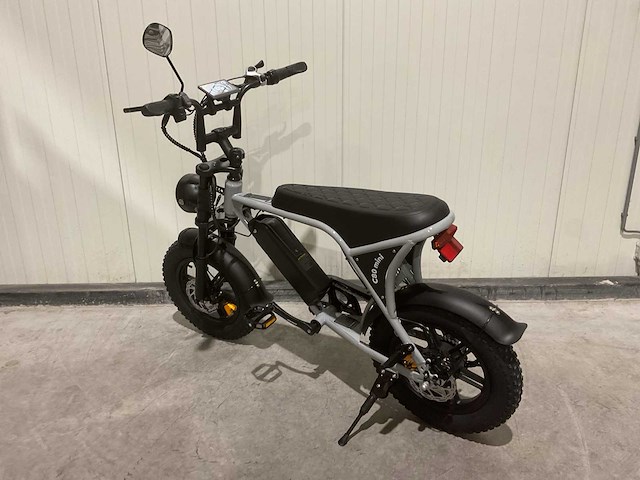 C80 mini nardo grey elektrische fiets - afbeelding 47 van  59