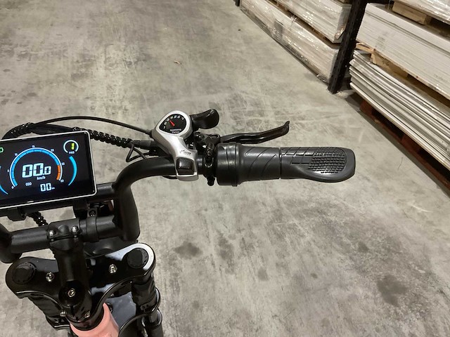 C80 mini roze elektrische fiets - afbeelding 44 van  63