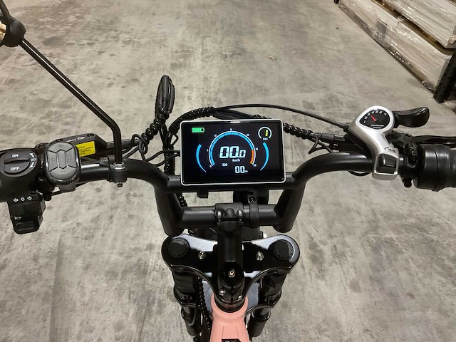 C80 mini roze elektrische fiets - afbeelding 18 van  18