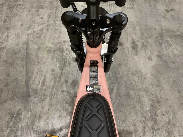 C80 mini roze elektrische fiets - afbeelding 3 van  21