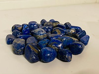 Ca. 1 kilo lapis lazuli trommelstenen l/xl - afbeelding 1 van  4